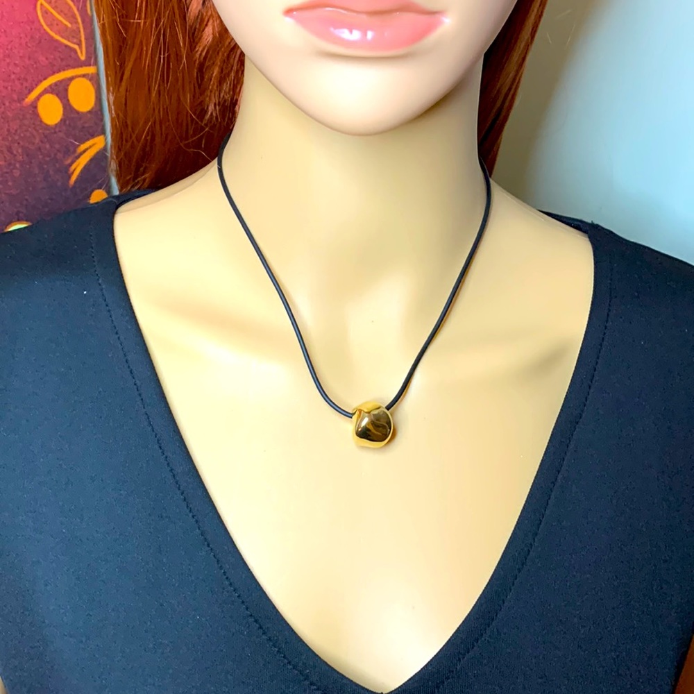 Calvin Klein Gold & Black Pendant - Picture 2 of 6